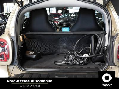 Smart ForTwo Eq prime Tempo SHZ Pano PDC Kamera 