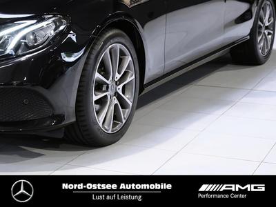 Mercedes-Benz E 220 d 4M Avantgarde Comand Kamera SHZ LED 