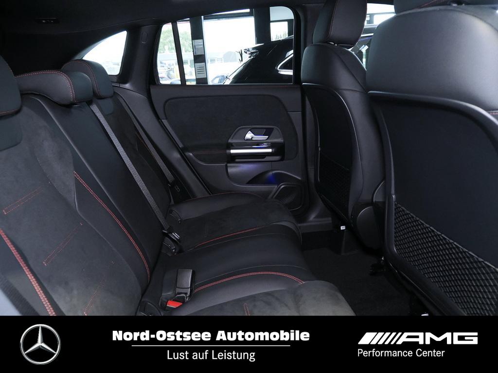 Mercedes-Benz GLA 180 SpurW S-Sitz ACC ParkAss. SpurH Navi LM 