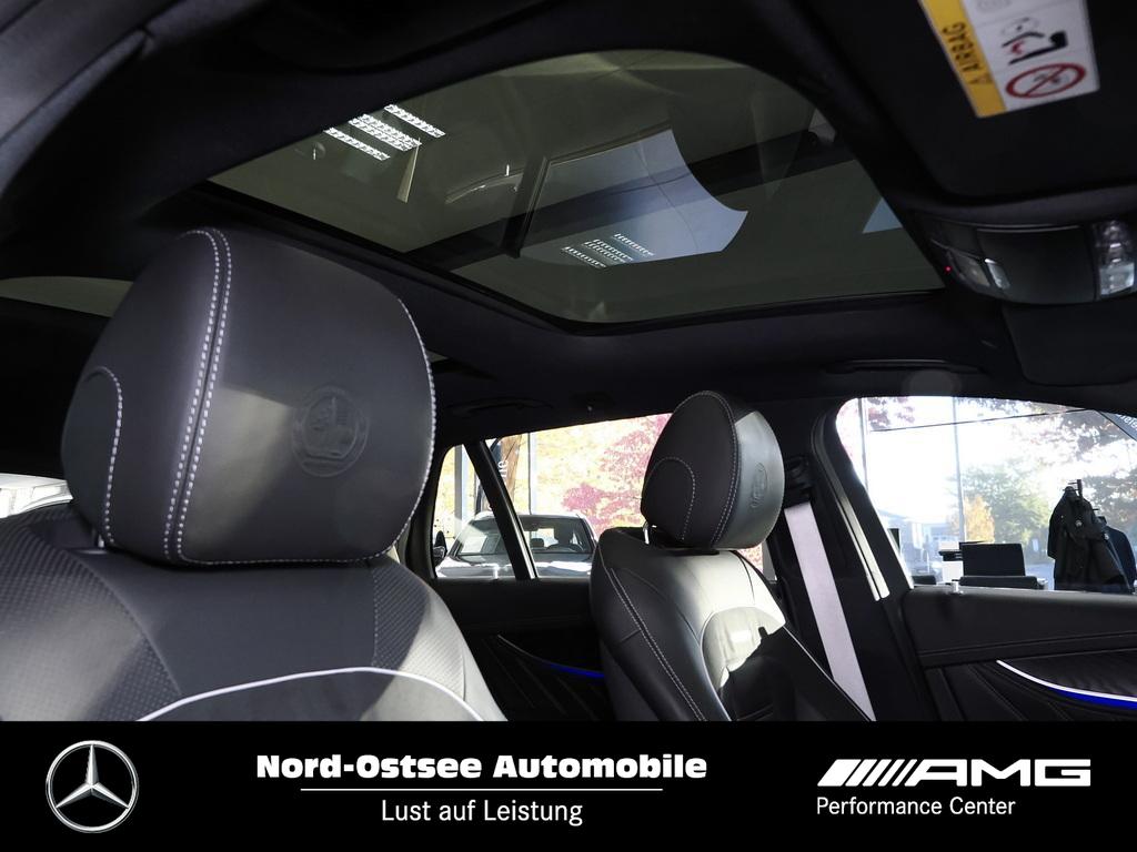 Mercedes-Benz E 63 AMG S 4M+ T Multibeam Pano Standhzg AHK HUD 