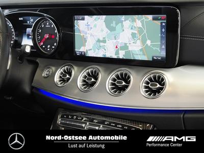 Mercedes-Benz E 200 Cabrio AMG Comand Kamera Airscarf Distro 