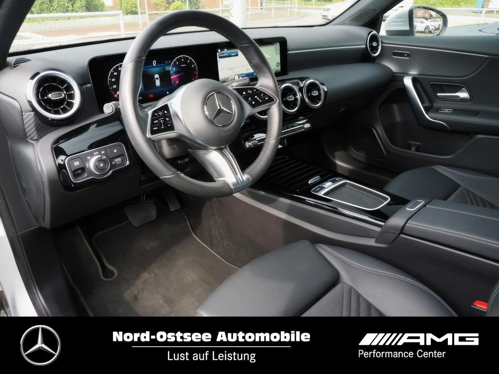 Mercedes-Benz A 180 Progressive Kamera Navi LED Sitzhzg Tempo. 