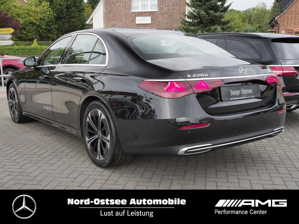 Mercedes-Benz E 220 d Avantgarde Advanced LED Pano Distro Kam 