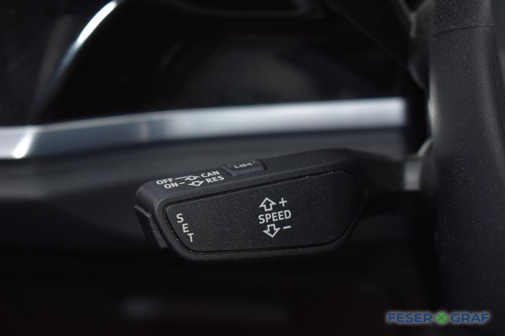 Audi Q3 35 TFSi S-LINE LED Navi Kamera Soundsys. Pano 