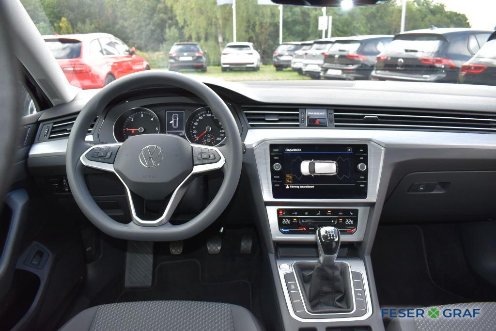 VW Passat Variant TDI Conceptline Navi App-Con. AHK 