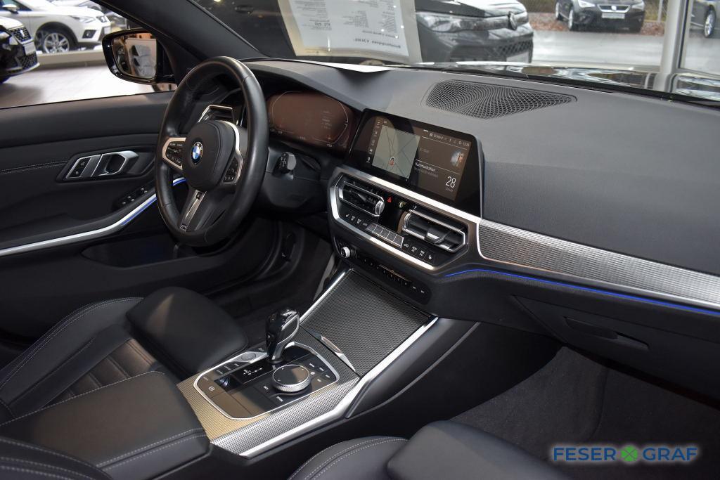 BMW 330 i Touring xDrive M Sport Leder Standheizung 