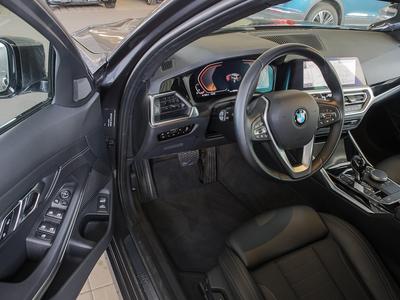 BMW 320 i Touring, Sport Line, LED, Navi, Park-Ass, Driv-A 