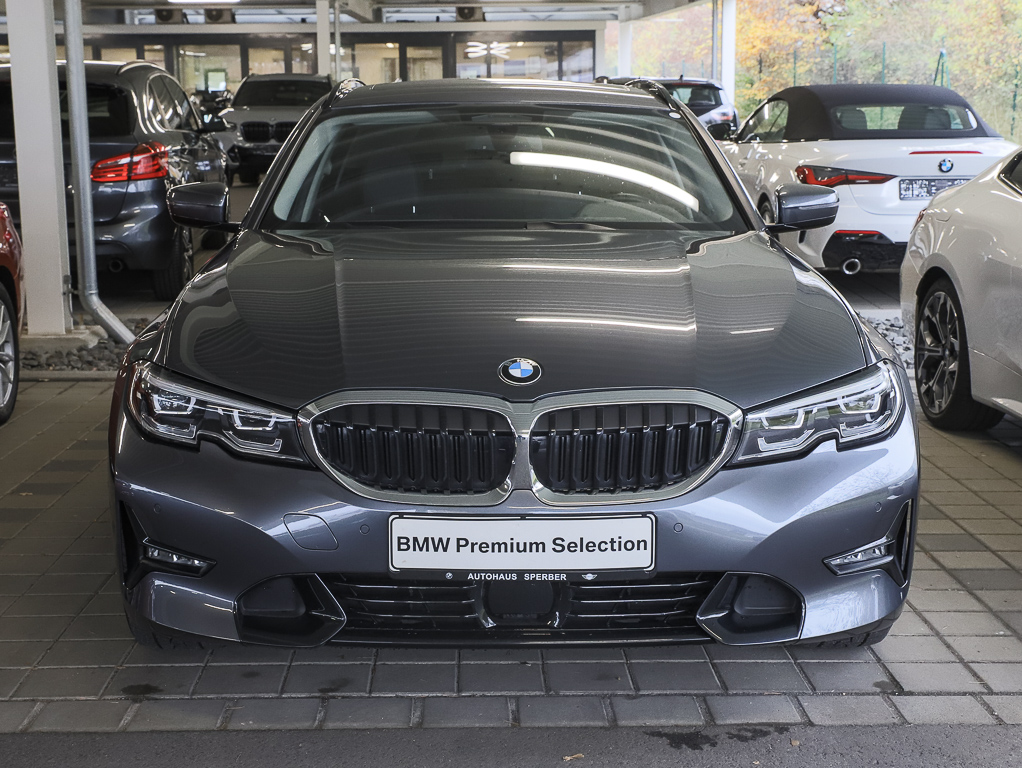 BMW 330 Sport Line EU6d-T i xDrive Touring AHK-klappbar El 