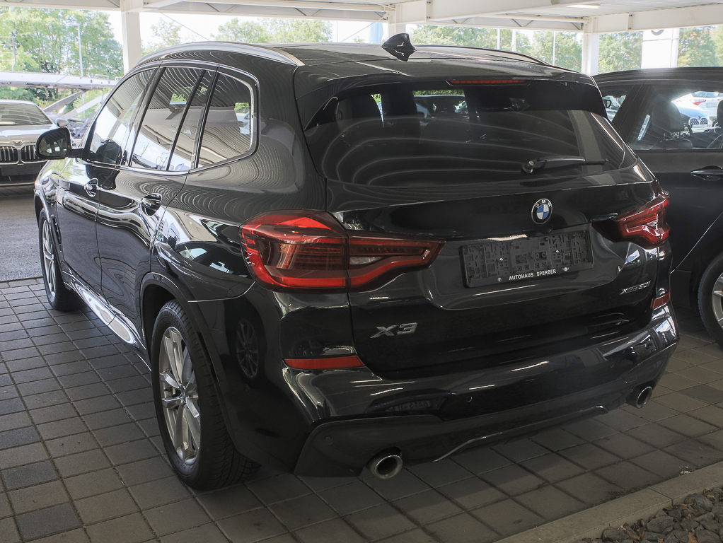 BMW X3 30 i M Sport LC +, Stdhzg., HuD, Pano., AHK, uvm. 