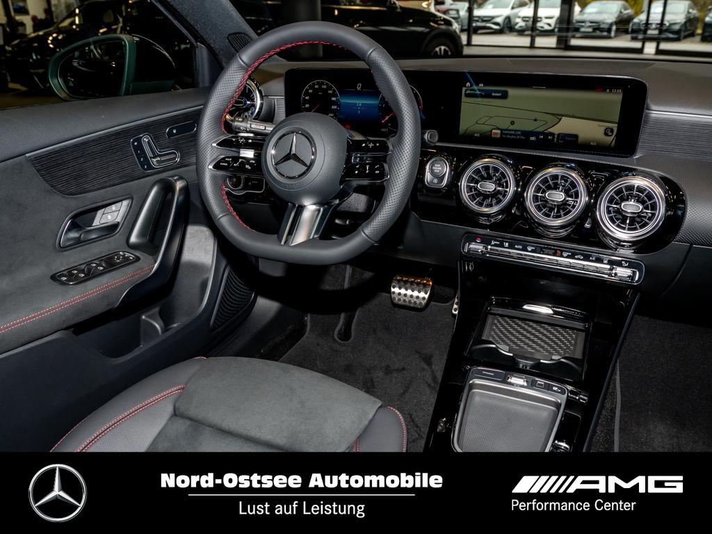 Mercedes-Benz A 200 d AMG NIGHT PANO STANDHZG MULTIBEAM 