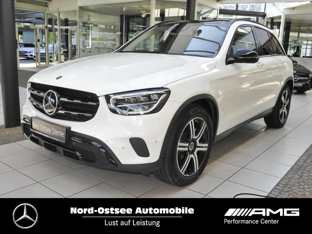 Mercedes-Benz GLC 200 4M Night Pano AHK Distr. LED Kamera 