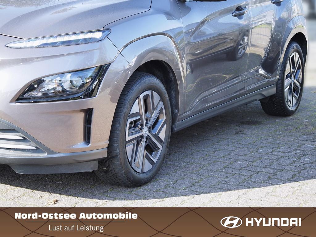 Hyundai Kona Elektro Select 2WD Kamera Tempomat Sitzhzg 