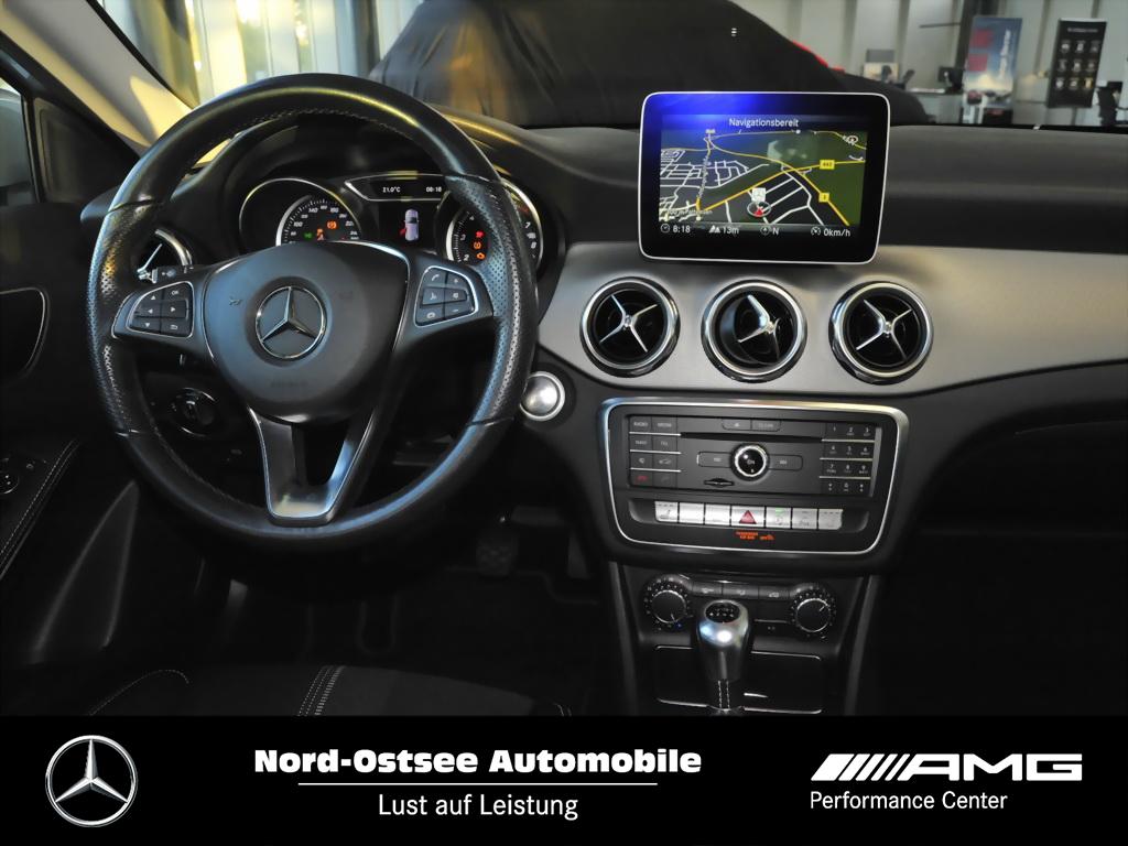 Mercedes-Benz GLA 200 Navi Tempo Klima LED Sitzheizung AHK 