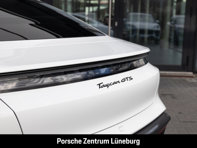 Porsche Taycan GTS HA-Lenkung Surround-View Sitzbelüftung 