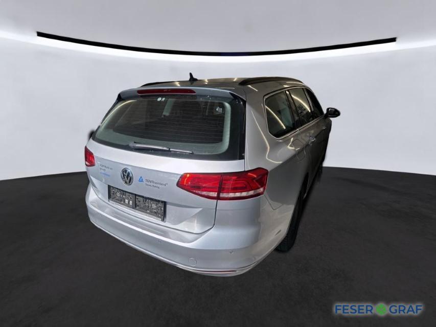 VW Passat Variant 2.0 TDI Comfortline NaviPro* LED* Pano* AreaView* Sthz 