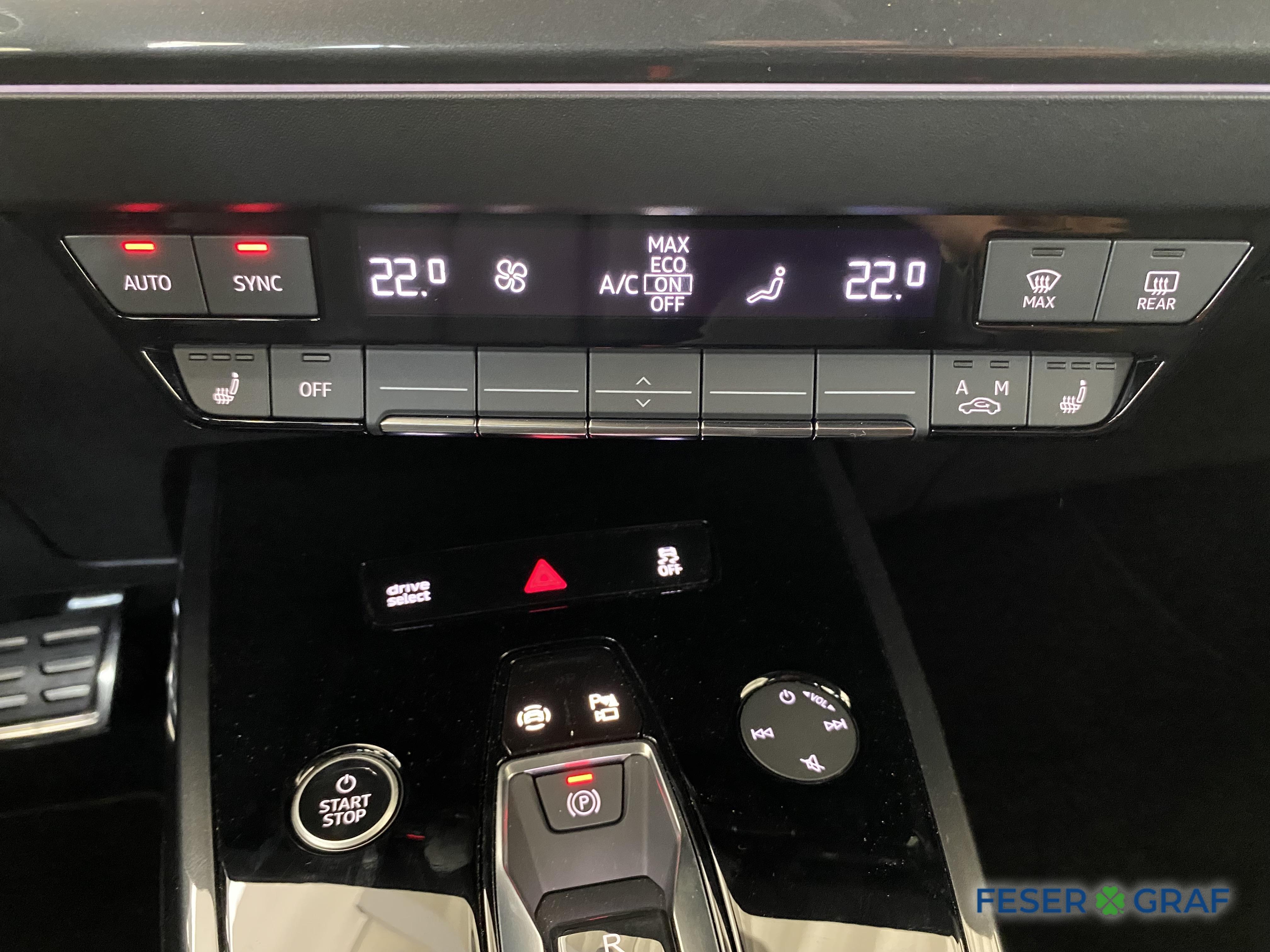 Audi Q4 40 e-tron s line / edition one Matrix/Pano 