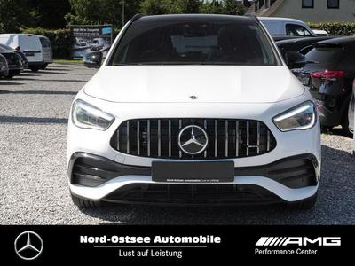 Mercedes-Benz GLA 35 AMG 4M Night Pano Distro Memory 360° PDC 