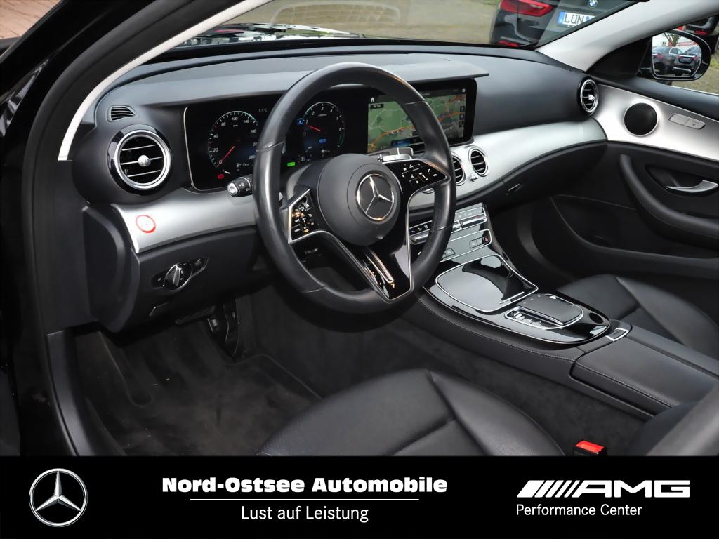 Mercedes-Benz E 300 d T Kamera MBUX Navi Klima AHK SHZ DAB 