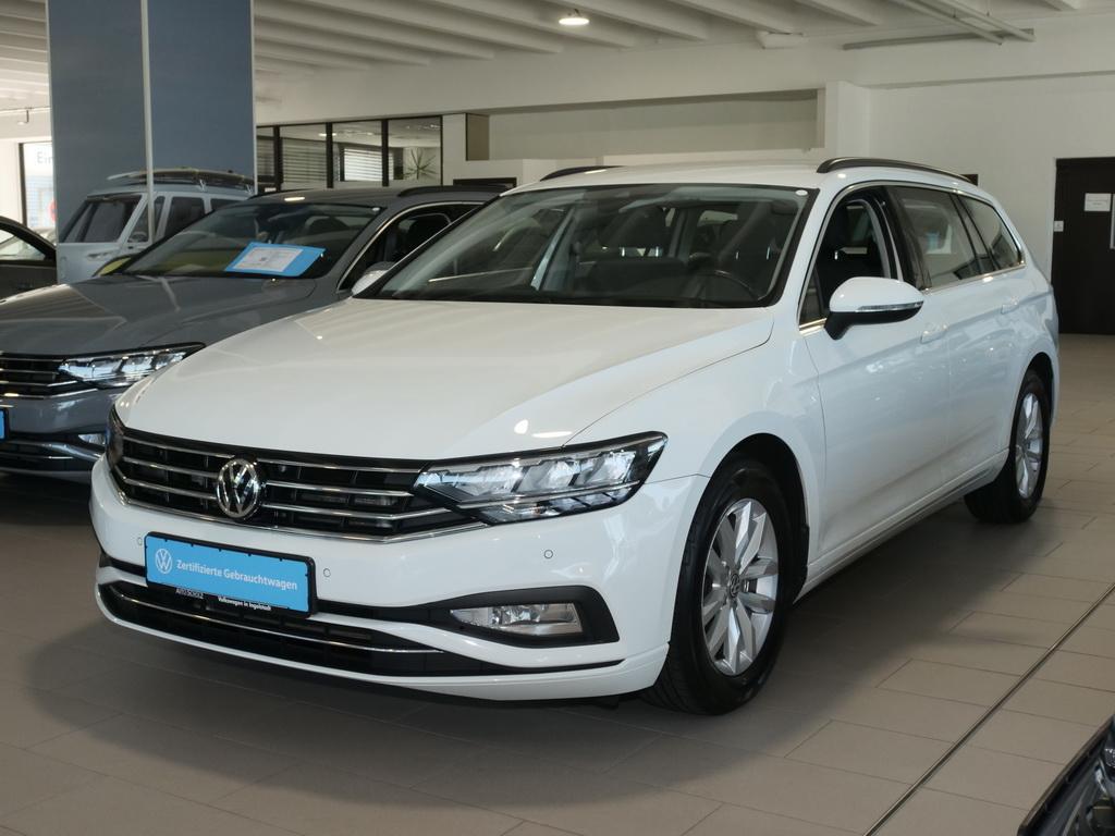 VW Passat Variant 2.0 TDI Business DSG NAVI KAMERA ACC LED 