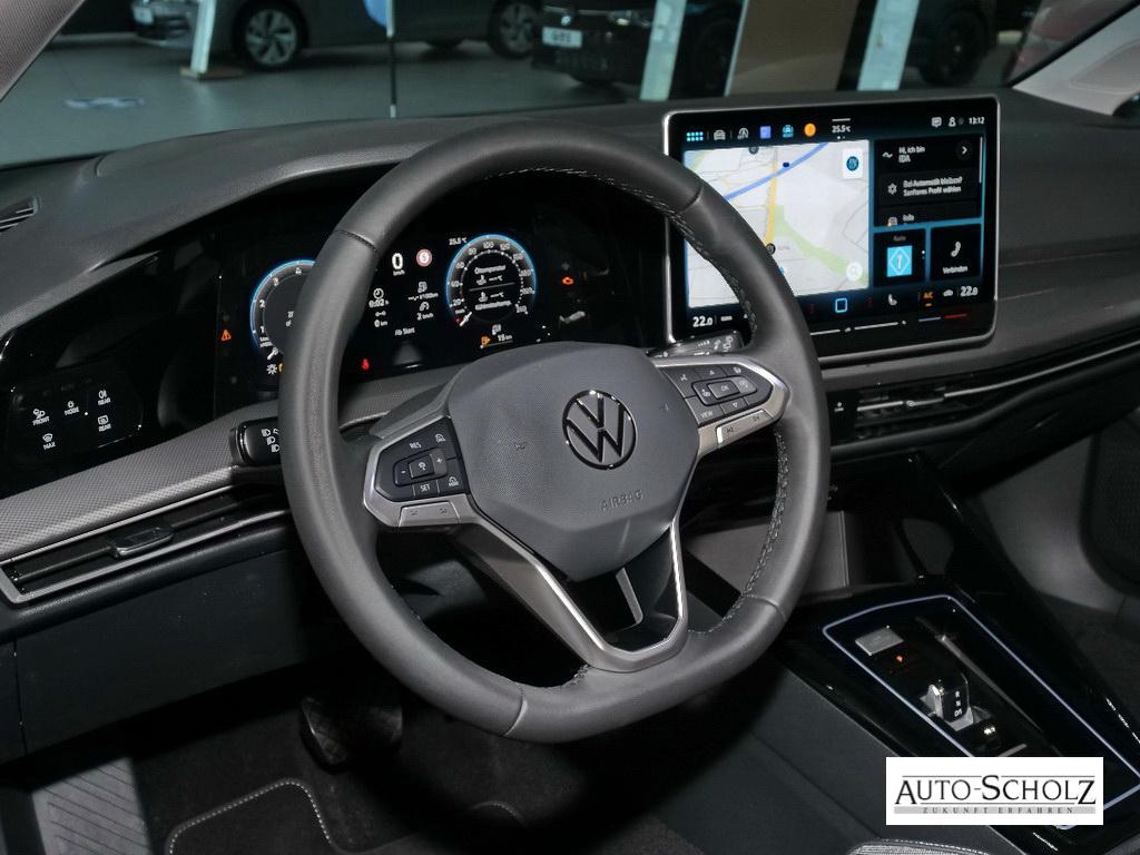 VW Golf Style 1,5 eTSI DSG Memory Panorama AHK 360° 
