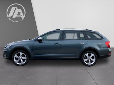 Skoda Octavia Scout 2.0 TDI 4x4 Navi+SHZ+PDC+Kam+Sthz. 