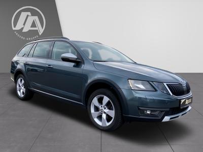 Skoda Octavia Scout 2.0 TDI 4x4 Navi+SHZ+PDC+Kam+Sthz. 