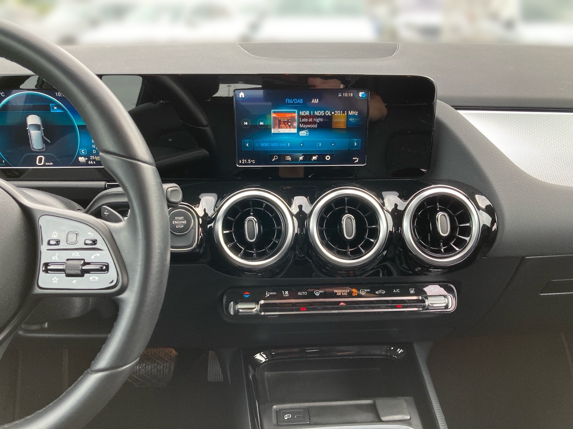 Mercedes-Benz B 250 e Style+MBUX+Sitzheizung+PDC+Apple/Android 