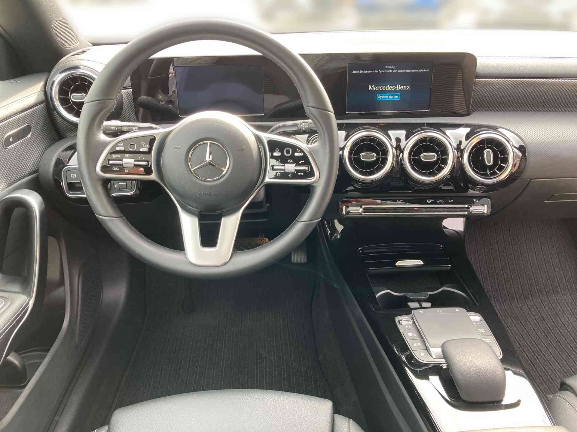 Mercedes-Benz CLA 200 d SB Progressive+MBUX+LED+PDC+Pano+Distr 