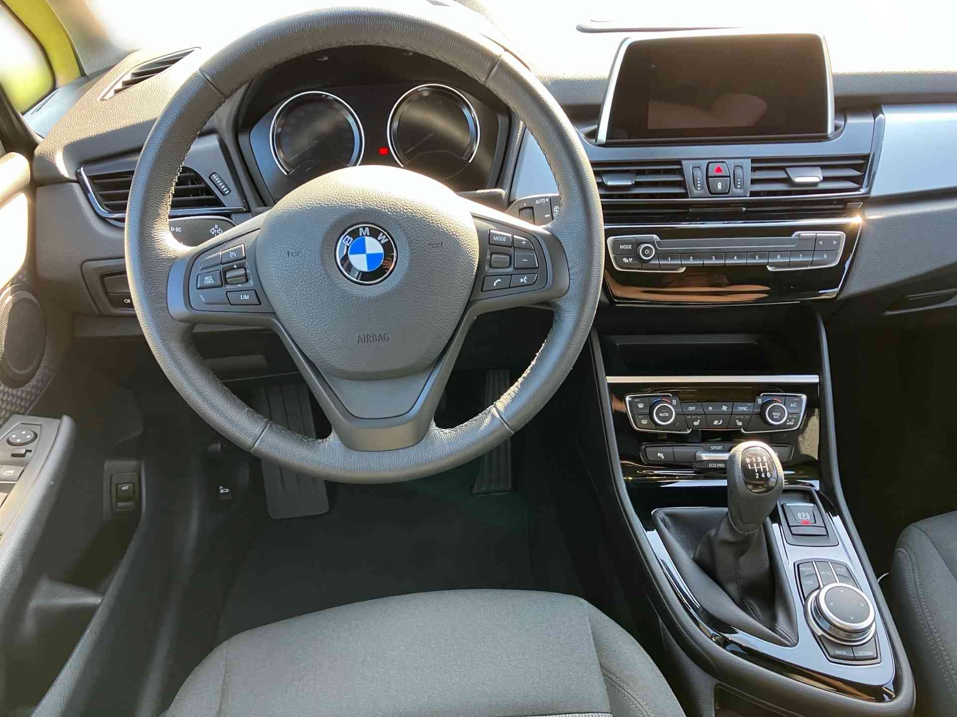 BMW 218 Gran Tourer i Advantage Navi+SHZ+PDC+LED+LM 