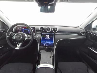 Mercedes-Benz C 180 T Avantgarde+MBUX+SHZ+LED+Kam+AHK+EASY-P. 