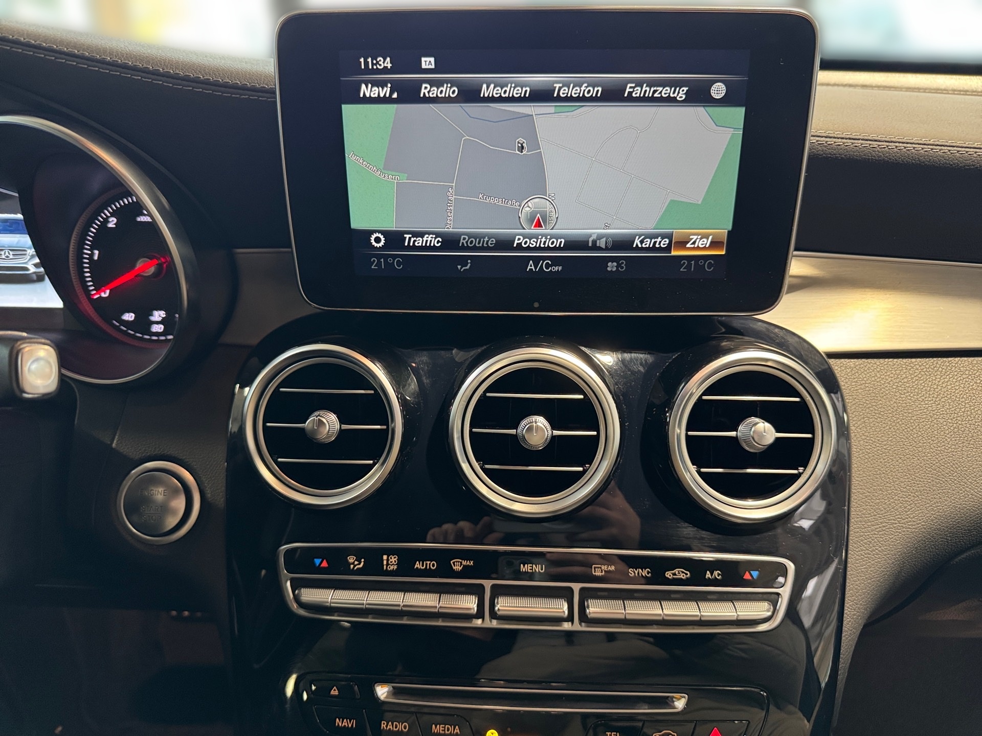 Mercedes-Benz GLC 250 d 4M AMG+COM+Distr+Burm+AHK+LED+Kam+EASY 