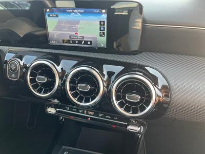 Mercedes-Benz CLA 200 d SB MBUX+SHZ+LED+PDC+Kam+AHK+Apple+Temp 