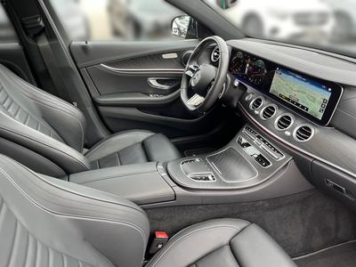 Mercedes-Benz E 400 d T 4M AMG+MBUX+AHK+Pano+Distr+360°+M-BEAM 