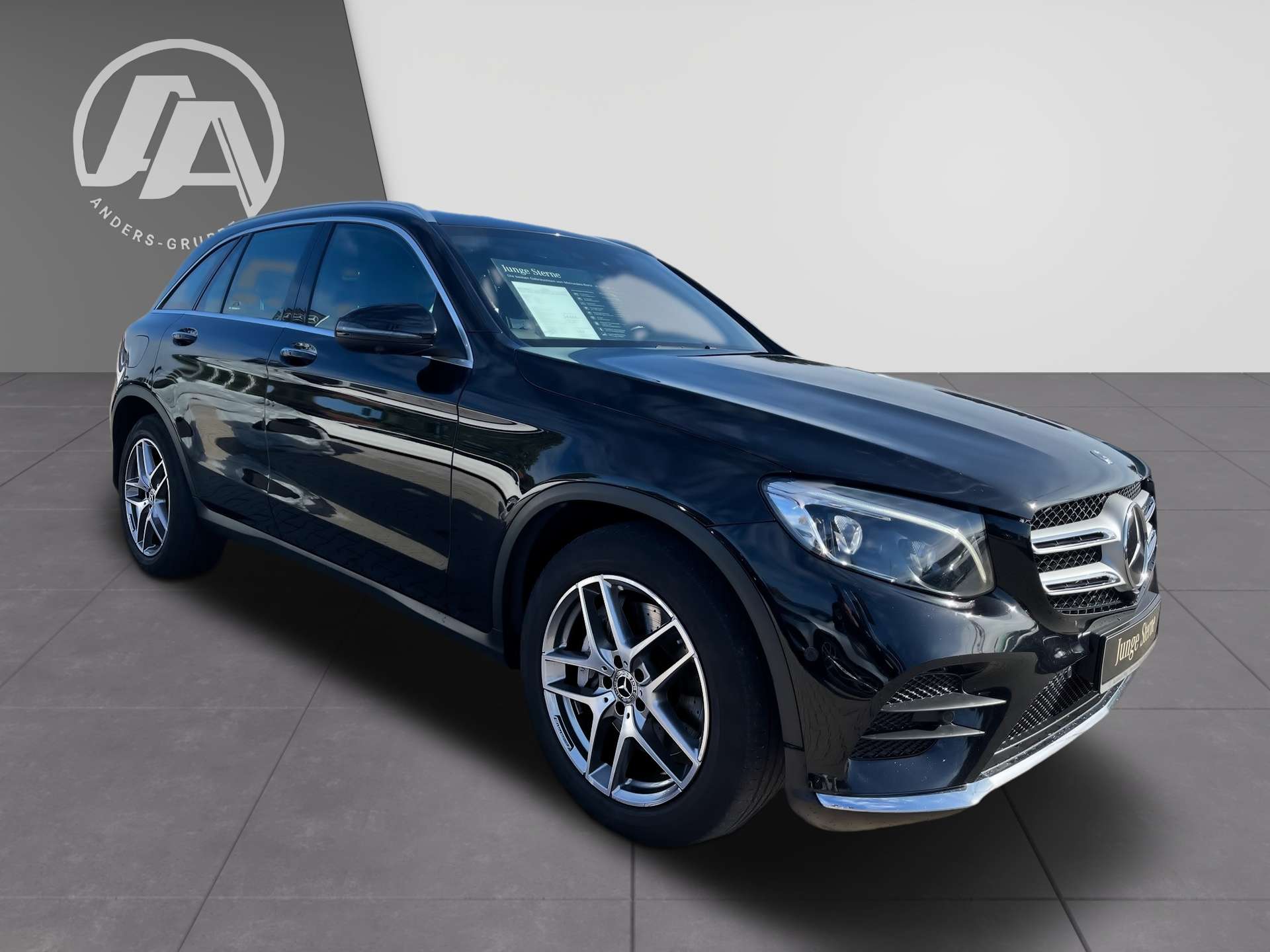 Mercedes-Benz GLC 250 4M AMG+COM+Distr+LED+Memo+360+Keyles+PDC 