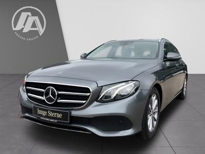 Mercedes-Benz E 220 d T Avantgarde+COM+AHK+Distr+LED+Kam+EASYP 