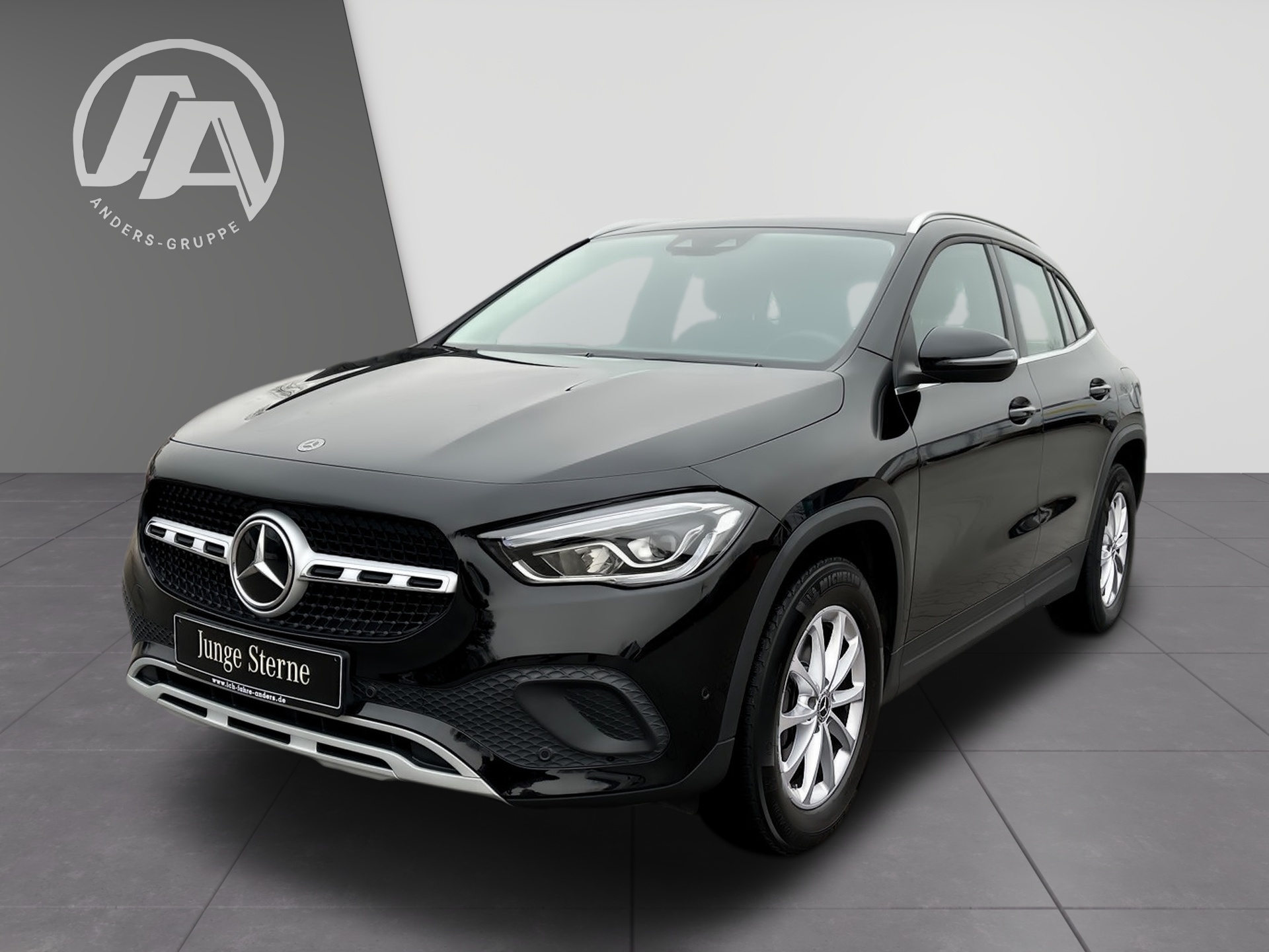 Mercedes-Benz GLA 200 Style+MBUX+SHZ+LED+PDC+AHK+EASY-P+Apple 