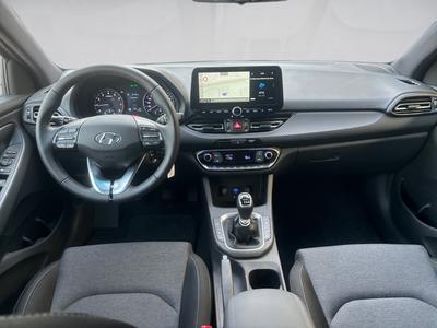Hyundai I30 1.5 Benzin Advantage +Navi+Kamera+LED+DAB+ 