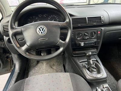 VW Passat Variant 1.6 AHK+SCHIEBEDACH / Bastlerfahrzeug 