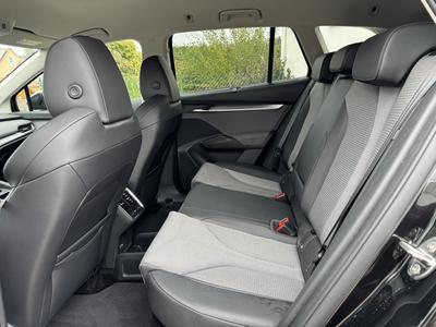 Skoda Enyaq electric 132kW Loft PLUS Chrom W-PUMPE ACC LED 