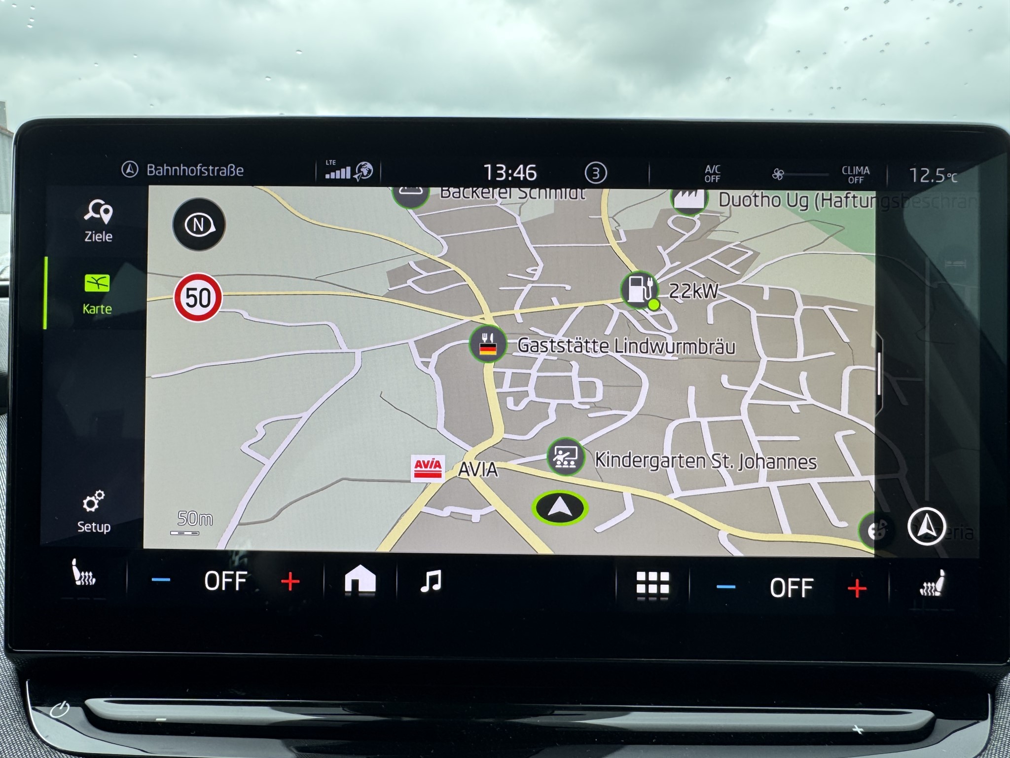 Skoda Enyaq electric 132kW Loft PLUS Chrom W-PUMPE ACC LED 