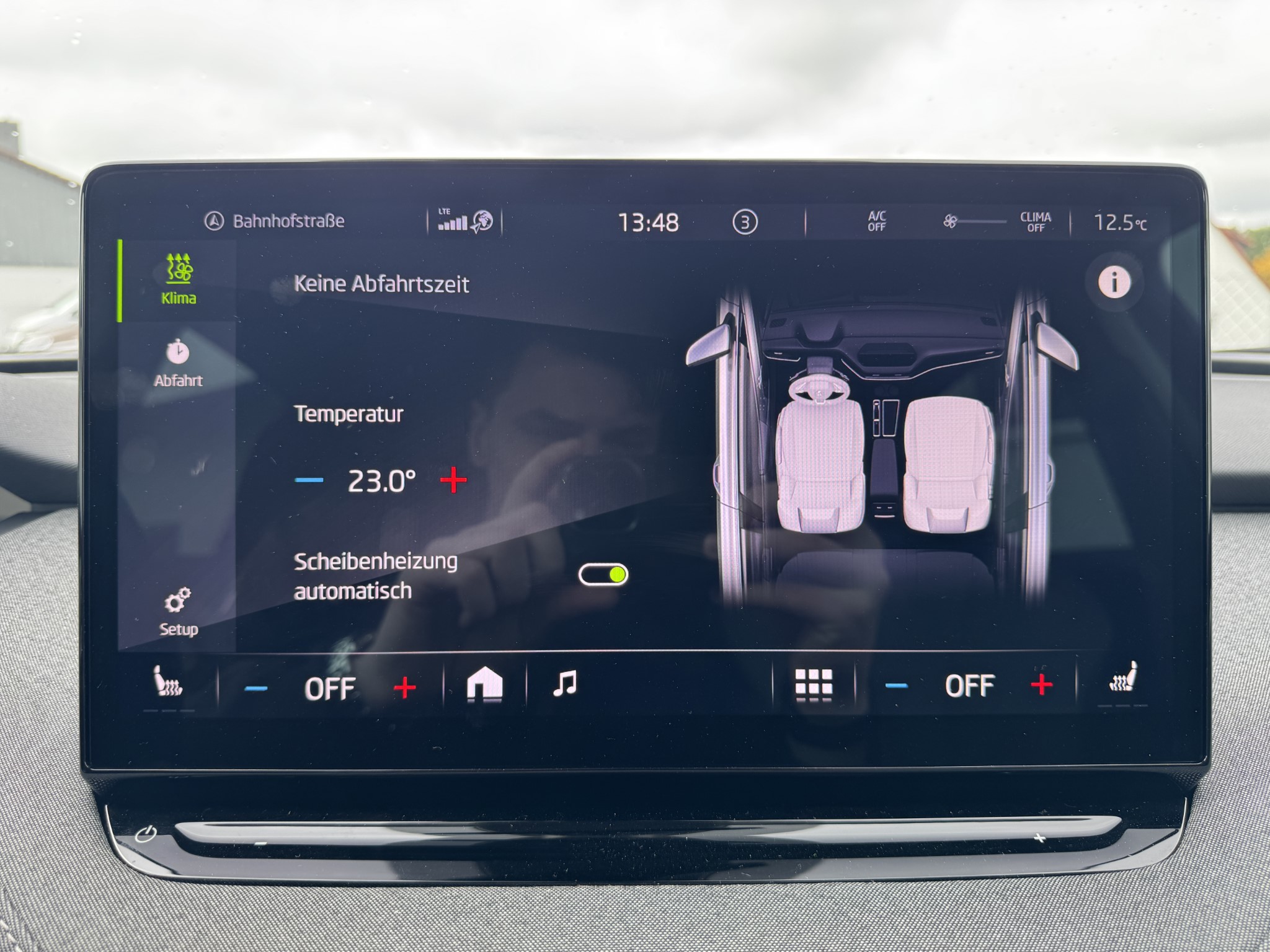 Skoda Enyaq electric 132kW Loft PLUS Chrom W-PUMPE ACC LED 