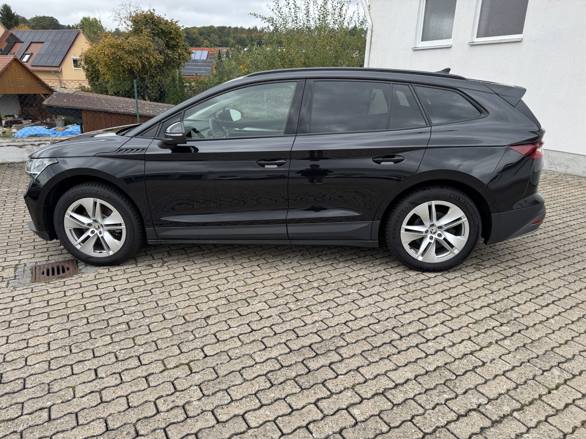 Skoda Enyaq electric 132kW Loft PLUS Chrom W-PUMPE ACC LED 