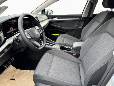 VW Golf VIII MOVE 1.5 eTSI 7-DSG NAVI KAMERA IQ-DRIVE 