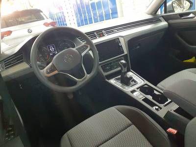 VW Passat Variant 2.0TDI AHK LED PDC Sitzheizung Navigation 