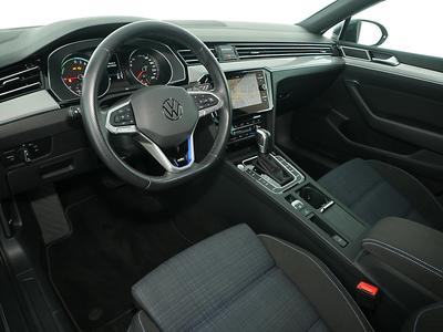 VW Passat Variant GTE 1.4TSI e-Hybrid AHK RearView 