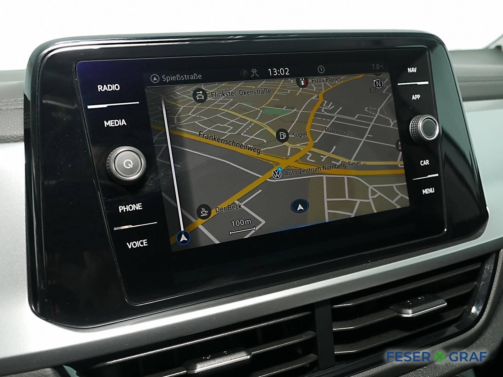 VW T-Roc 2.0TDI Life DSG LED ACC RearView Navigationsystem 
