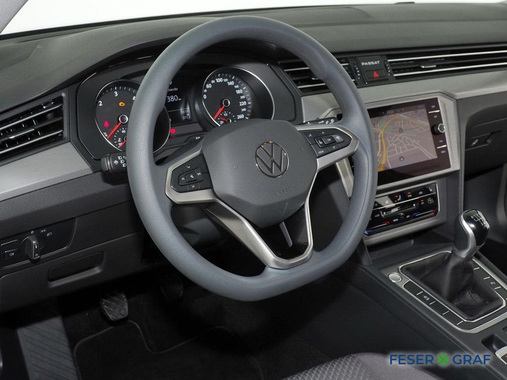 VW Passat Variant 2.0 TDI AHK LED PDC Navi Sitzhzg. 