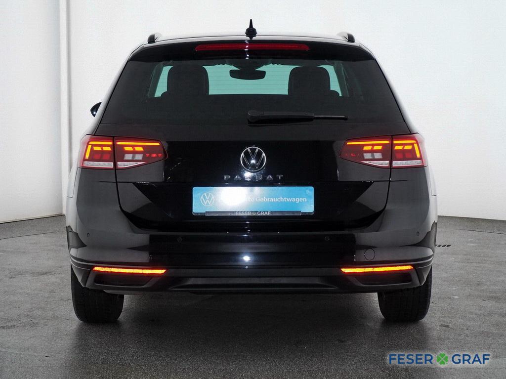 VW Passat Variant 1.5TSI Business DSG AHK Navi LED 