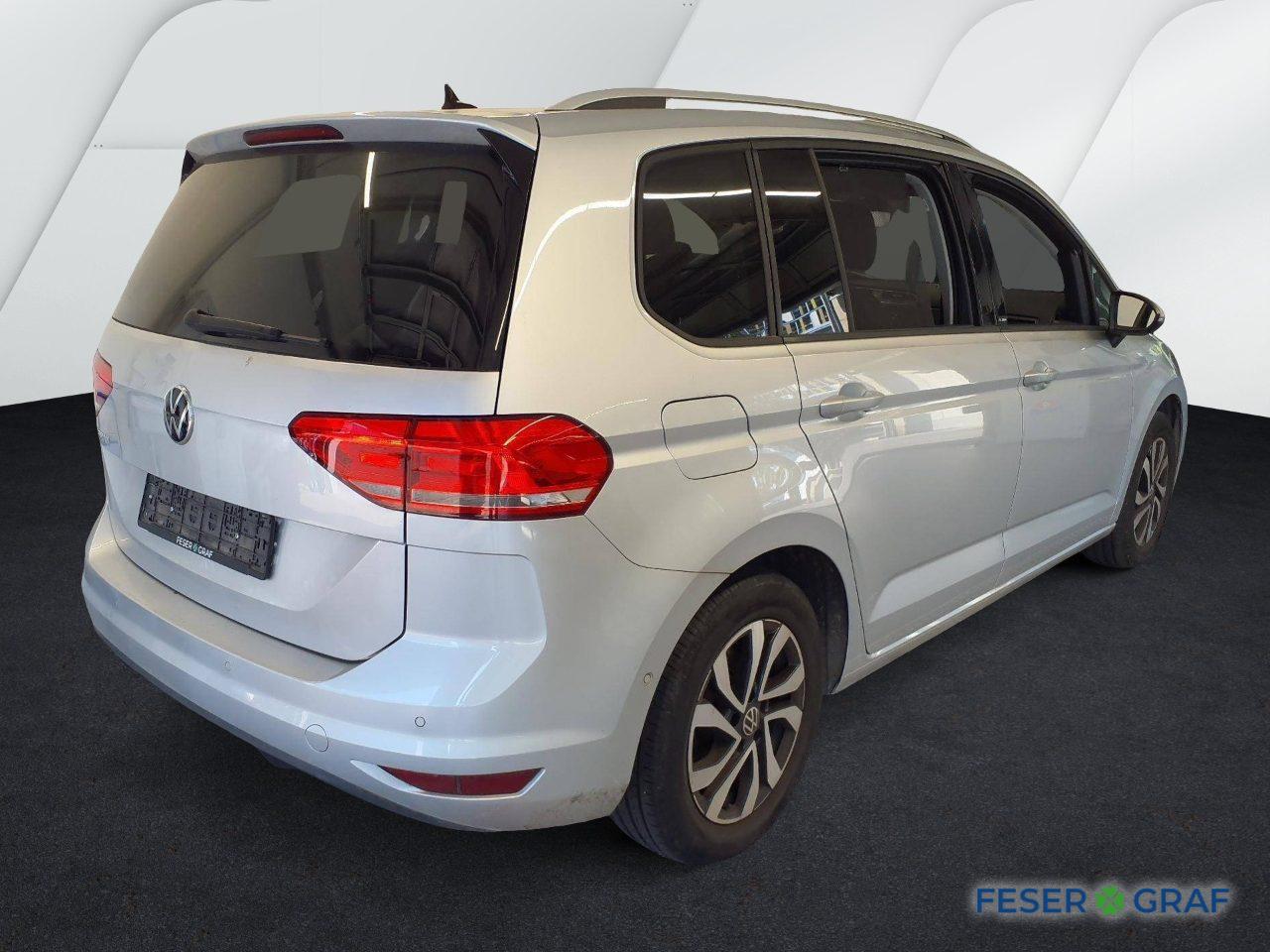 VW Touran Active 1.5 TSI DSG Navi AHK LED StandHz 