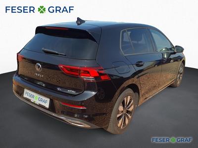 VW Golf VIII 1.5 TSI MOVE DSG AHK/Parklenk/Kamera/APP 